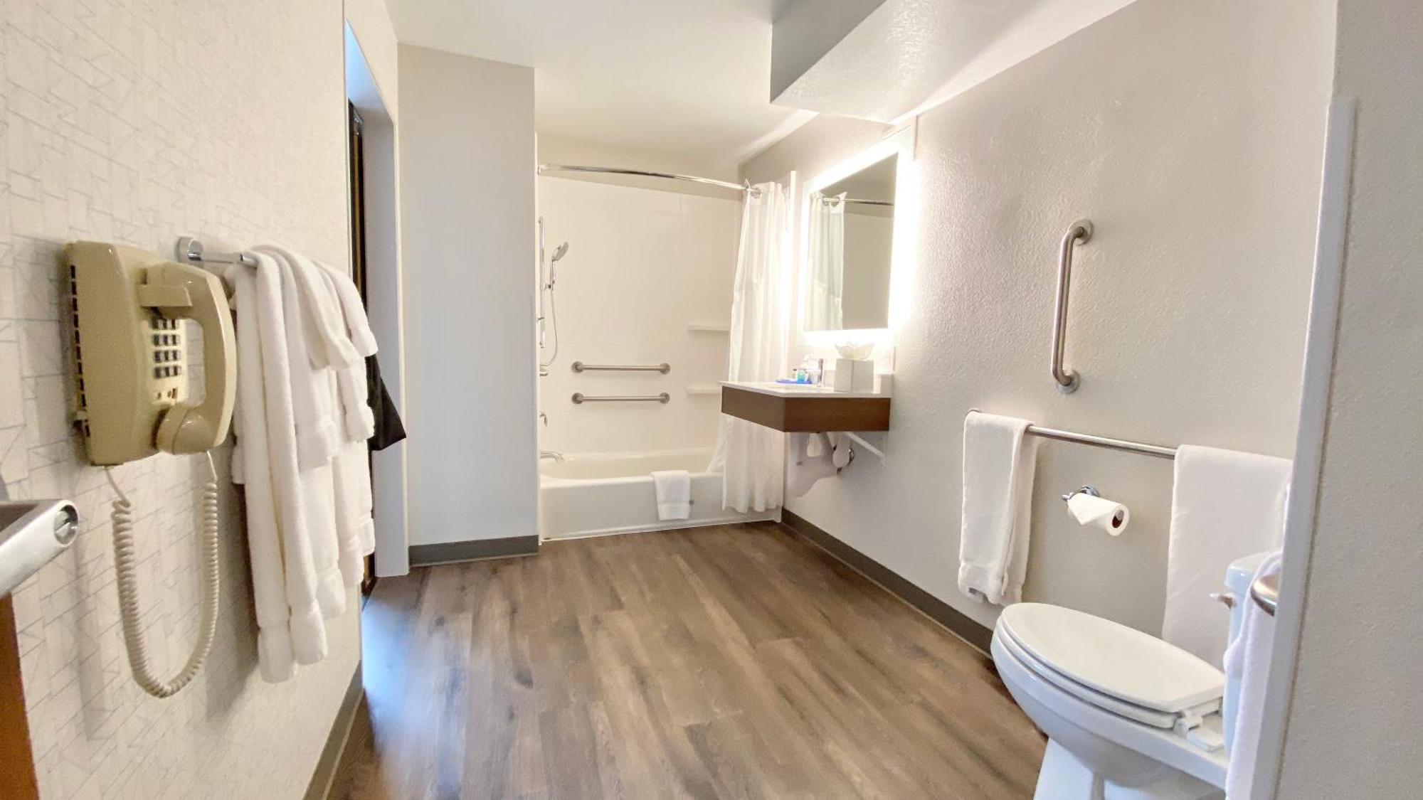Holiday Inn Express Park City By Ihg Exterior photo